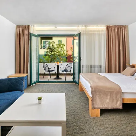 Veya Maradiso By Aminess ホテル ニヴィーチェ