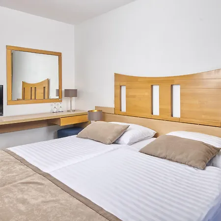 Veya Maradiso By Aminess Hotel 3*