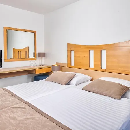 Veya Maradiso By Aminess Hotel Njivice